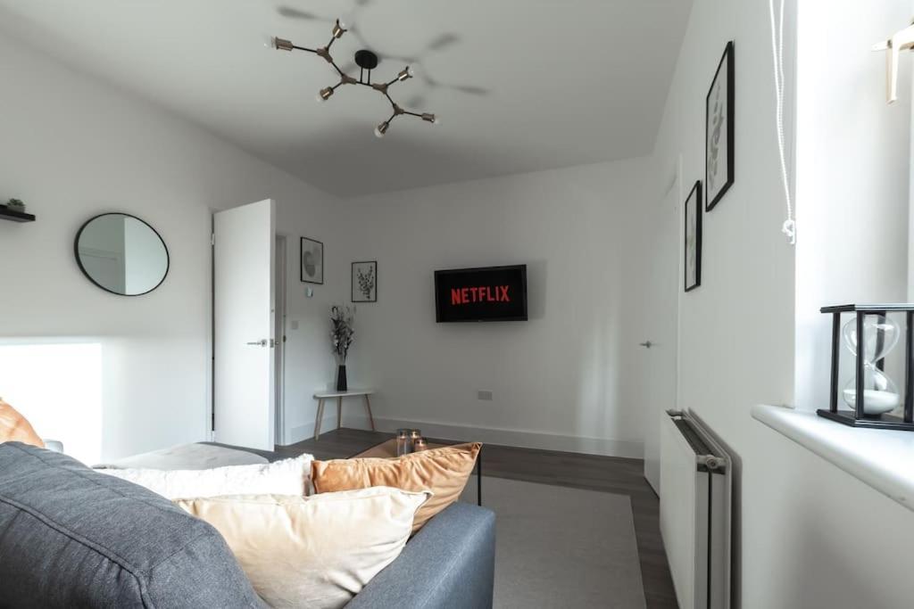 Beautiful 4 Bedroom House Reading Ngoại thất bức ảnh